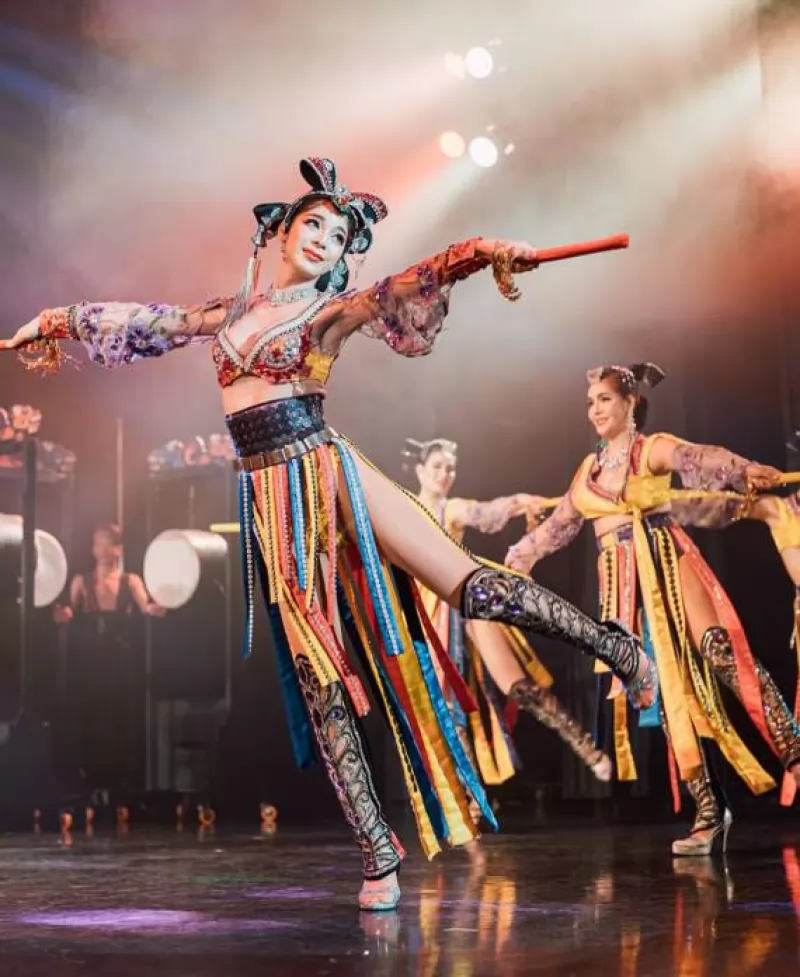 Simon Cabaret Show